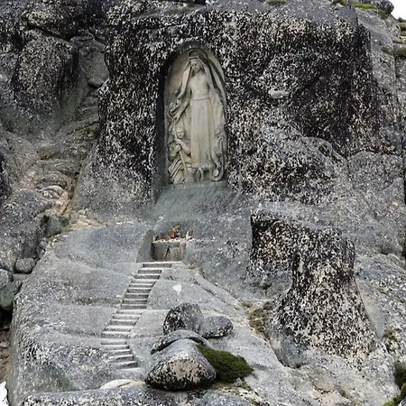 بيت للعطل Casa De Ferias *